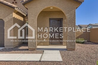 19536 W Badgett Ln in Litchfield Park, AZ - Building Photo - Building Photo