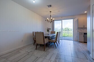 1014 SE 23rd Ave in Homestead, FL - Building Photo - Building Photo