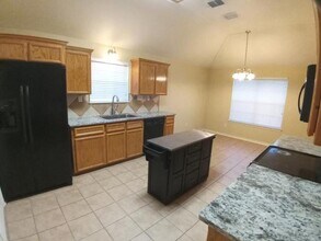 5617 Cobalt Ln in Killeen, TX - Foto de edificio - Building Photo