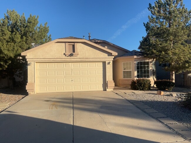 property at 529 Sunny Meadows Dr NE