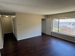 551 Sonoma Ave in Rodeo, CA - Building Photo - Building Photo