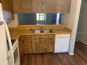 285 Rogers Ct in Safety Harbor, FL - Building Photo - Building Photo