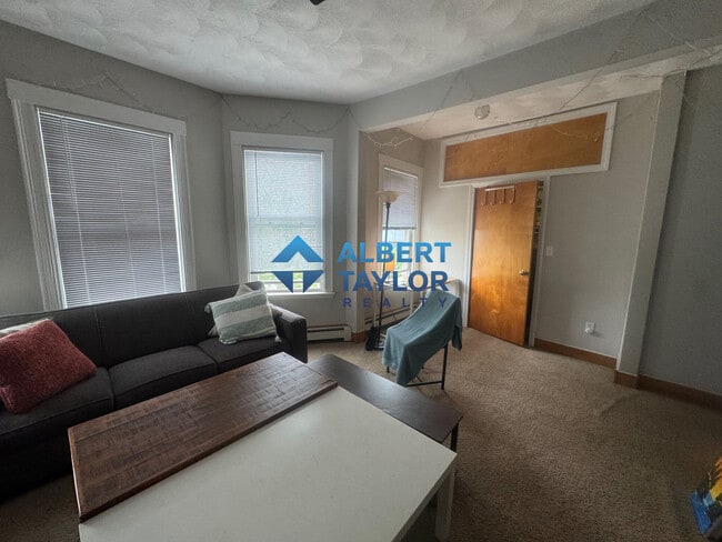 25 Portsmouth St, Unit 3