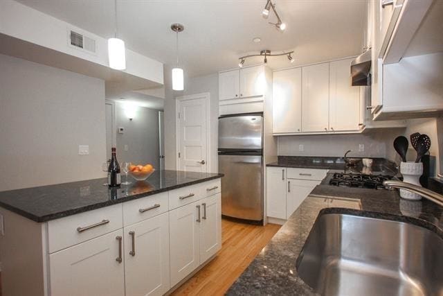 property at 714 Adams St