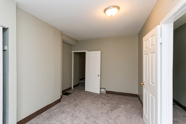 1716 W Pratt St in Baltimore, MD - Building Photo - Building Photo