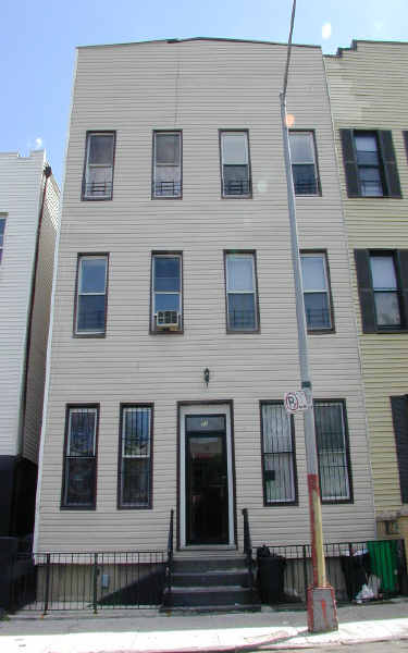 72 Bleecker St in Brooklyn, NY - Building Photo