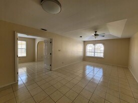 Sangria Sunset Villas in Weslaco, TX - Building Photo