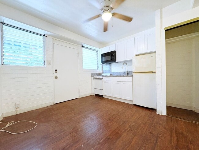 264 Ka?iulani Ave in Honolulu, HI - Building Photo - Building Photo