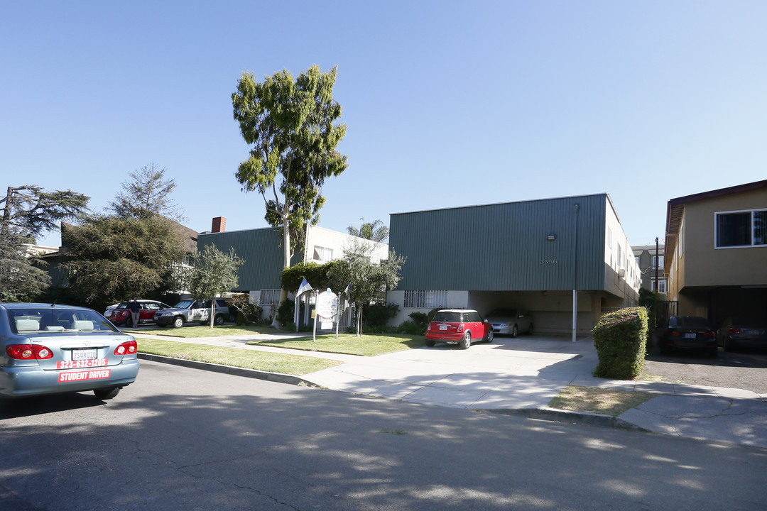 3550-3556 Jasmine Ave in Los Angeles, CA - Foto de edificio