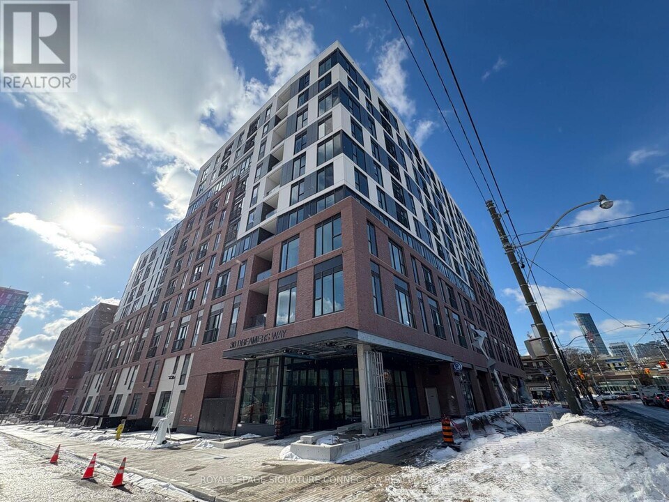 30 Dreamers Wy in Toronto, ON - Building Photo