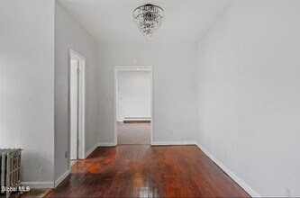 300 US-9W in Albany, NY - Building Photo - Building Photo