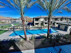 11422 Ethereal Lndg Ave in Las Vegas, NV - Building Photo - Building Photo