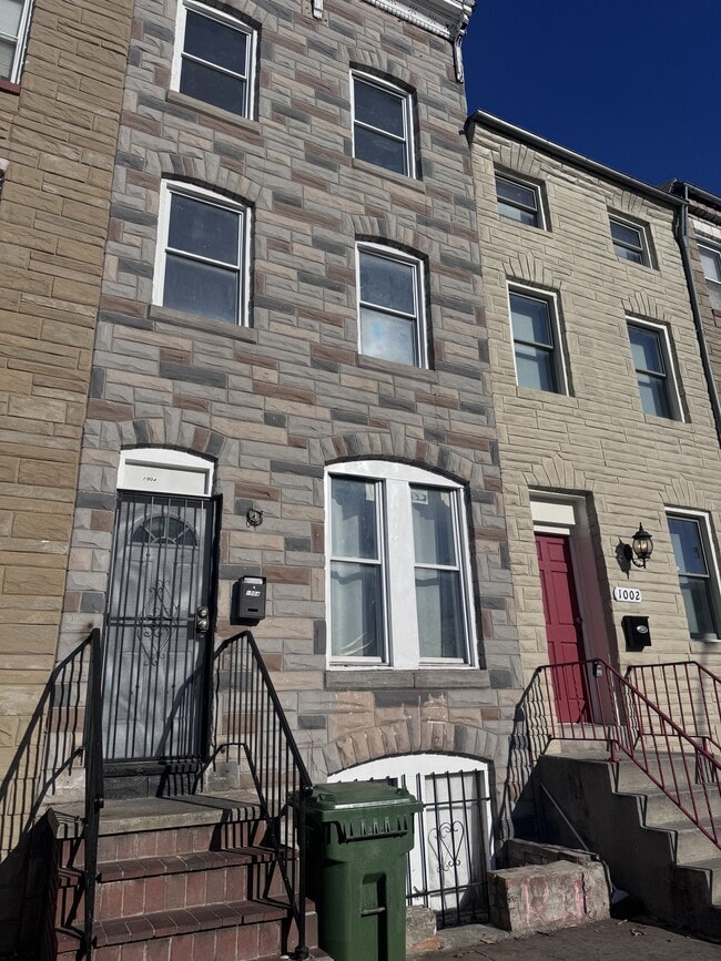 property at 1004 W Lombard St