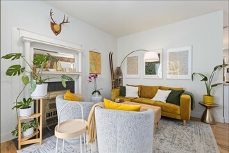 1217 E 26th Ave in Denver, CO - Foto de edificio - Building Photo