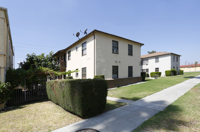 1032-1034 W Glenoaks Blvd in Glendale, CA - Building Photo - Building Photo