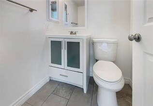 9670 Summerville St in Las Vegas, NV - Foto de edificio - Building Photo