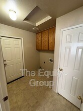 123 W Loyola Ave in Visalia, CA - Building Photo - Building Photo