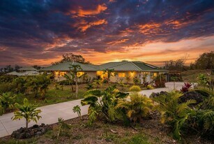 71-1651-1651 Puu Napoo Dr in Kailua Kona, HI - Building Photo