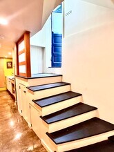 1838 SE Oak St, Unit B in Portland, OR - Building Photo - Building Photo