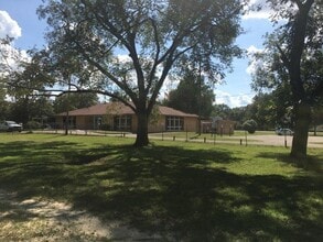 124 Earnest O'Barkley St in Gretna, FL - Building Photo - Building Photo
