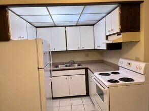 616 10th Ave N in St. Cloud, MN - Building Photo - Building Photo