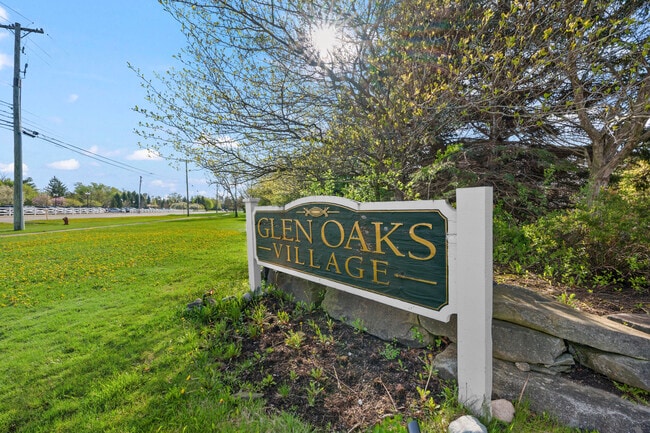 29374 Glen Oaks Blvd W in Farmington Hills, MI - Building Photo - Building Photo