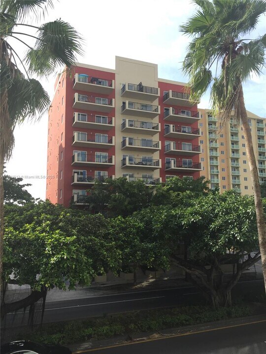 3410 Coral Wy in Miami, FL - Building Photo