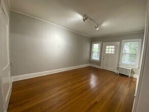 860 Briarcliff Road in Atlanta, GA - Foto de edificio - Interior Photo