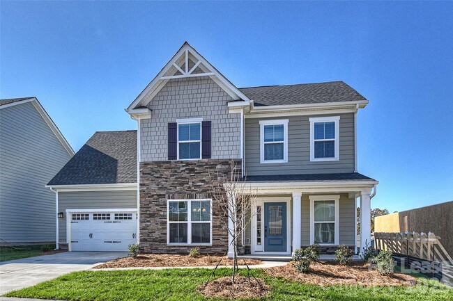 12620 ES Draper Dr in Huntersville, NC - Building Photo - Building Photo