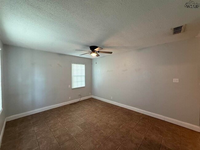 1403 E Cortez Dr in Wichita Falls, TX - Building Photo - Building Photo