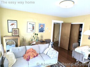 26 Dover St, Unit #2 in Cambridge, MA - Foto de edificio - Building Photo