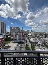 1740 NW 1st Ave, Unit B1 in Miami, FL - Building Photo - Building Photo