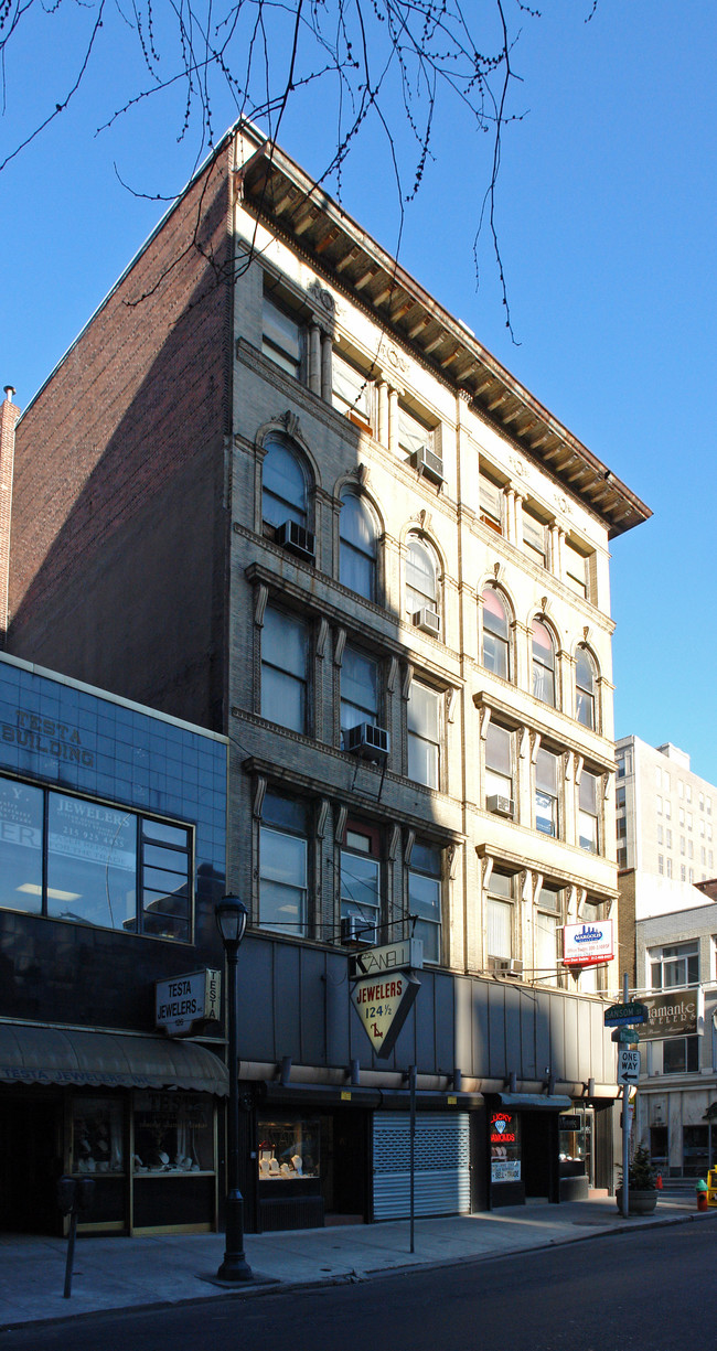 122-124 S 8th St in Philadelphia, PA - Building Photo - Building Photo