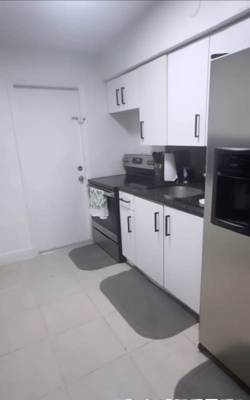 2381 Rutland St in Opa Locka, FL - Building Photo - Building Photo