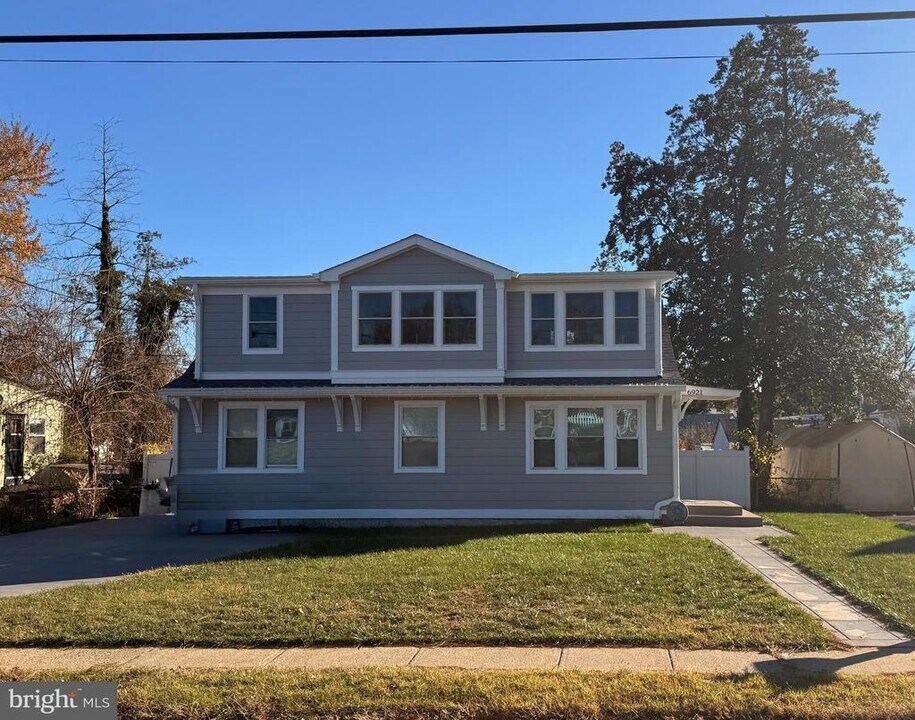 6921 Arlington Blvd in Falls Church, VA - Building Photo