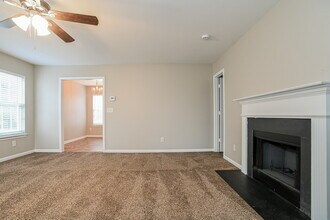 933 Grass Hollow Ct in Charlotte, NC - Building Photo - Building Photo