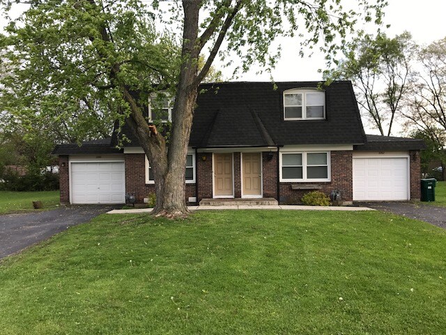 2280-2282 Jericho Rd in Aurora, IL - Foto de edificio