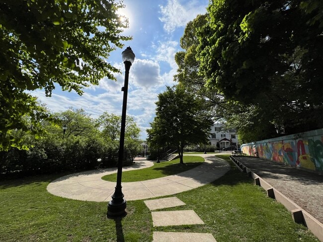 51 Ibbetson St, Unit 3 in Somerville, MA - Building Photo - Building Photo