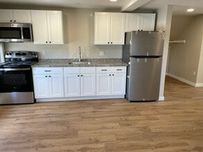 72 Hungerford Terrace, Unit 3 in Burlington, VT - Building Photo - Building Photo