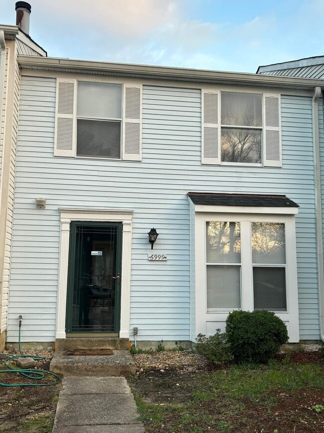 6999 Villa del Rey Ct