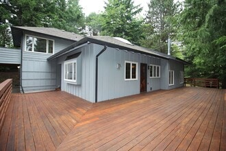 1144 NW 93rd Ave in Portland, OR - Building Photo - Building Photo