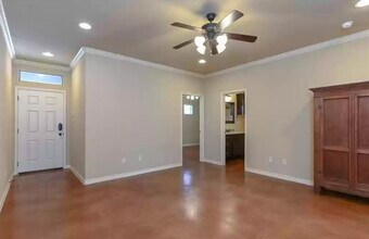 2912 Old Ironsides Dr in College Station, TX - Building Photo - Building Photo