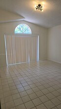 8332 NW 195th Ter in Hialeah, FL - Building Photo - Building Photo