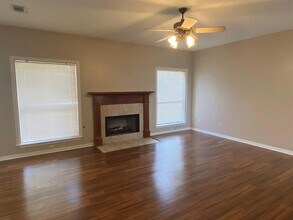 104 Sumac St in Lake Jackson, TX - Building Photo - Building Photo