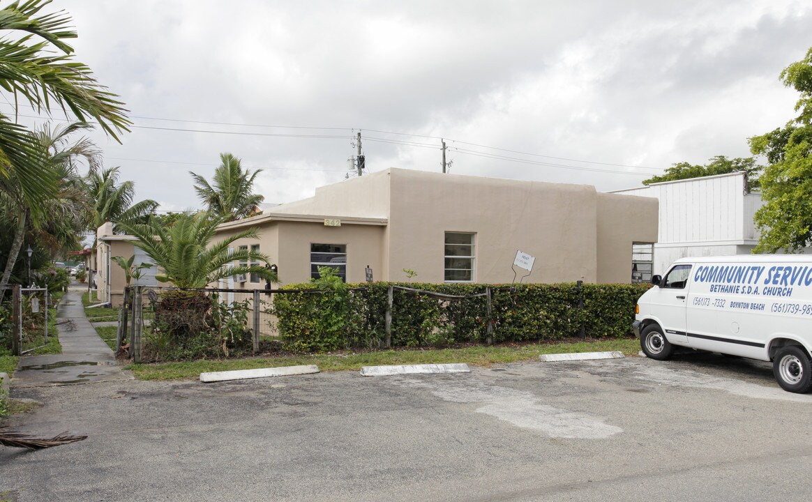 342 NE 3rd Ave in Delray Beach, FL - Building Photo