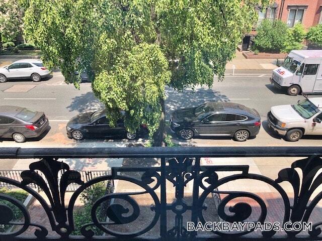 405 Beacon St, Unit 6 in Boston, MA - Building Photo - Building Photo