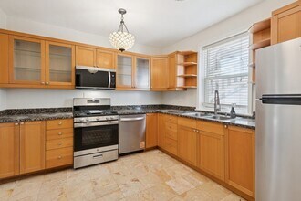 5955 N Winthrop Ave in Chicago, IL - Building Photo - Building Photo