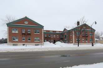 345 Lake Ave in Rochester, NY - Building Photo - Building Photo