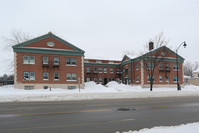 345 Lake Ave in Rochester, NY - Foto de edificio - Building Photo