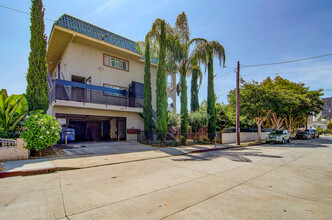 Parton Apartments in Santa Ana, CA - Building Photo - Building Photo